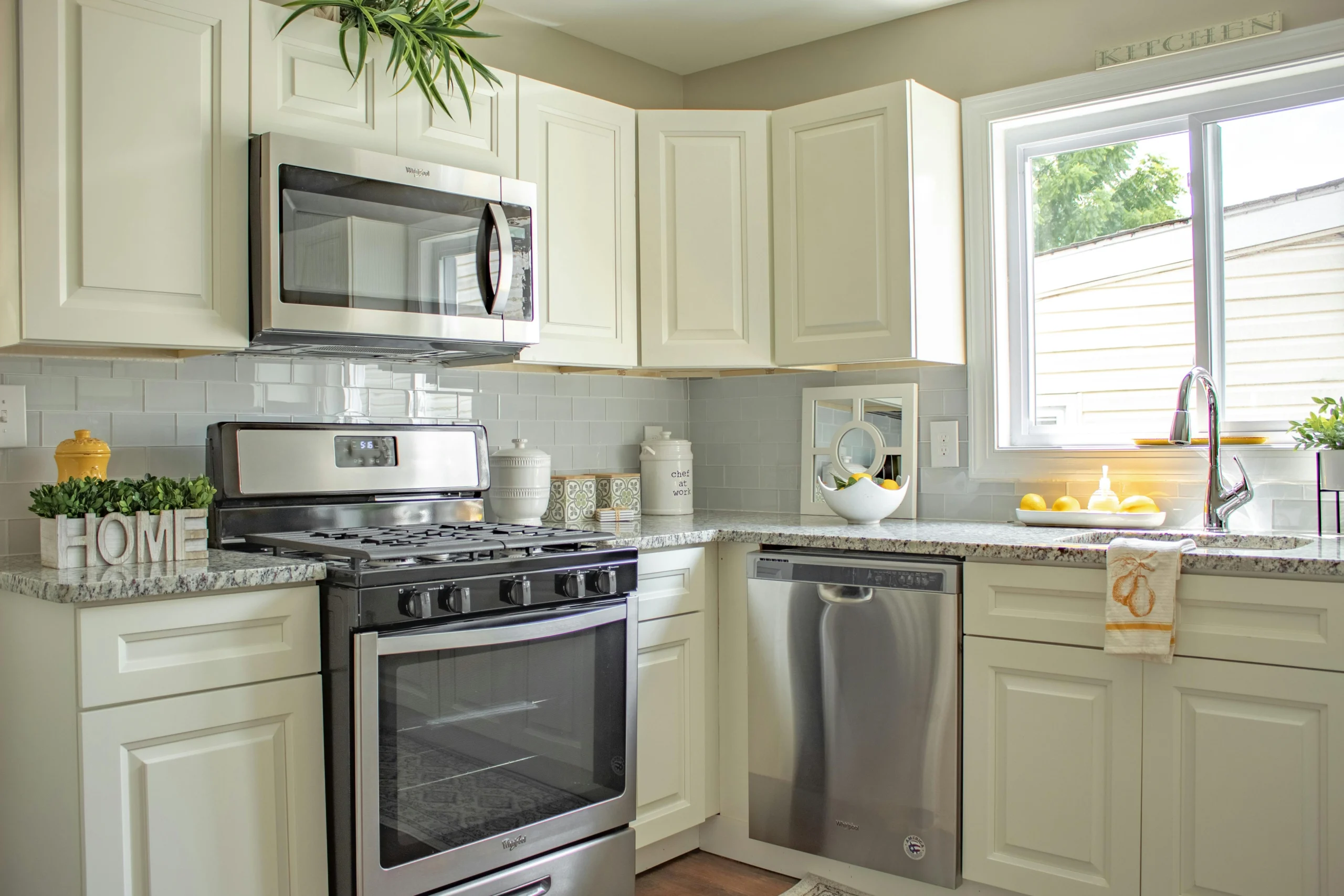 Kitchen Cabinet Refacing 4 Professional Cabinet Refacing Cincinnati Ohio