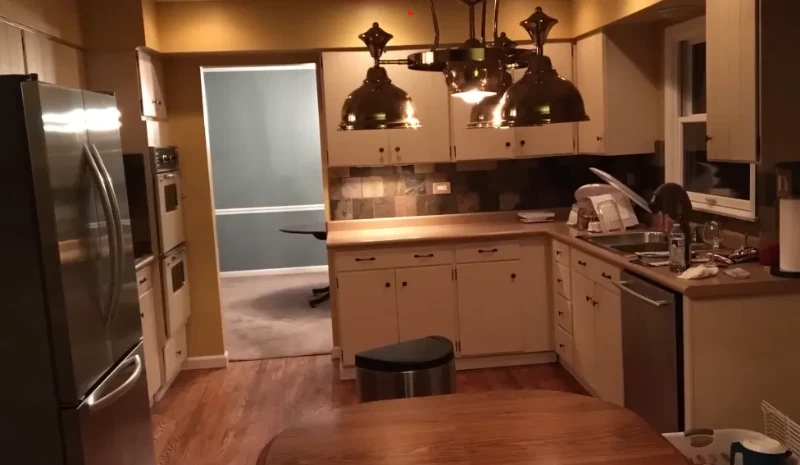 Outdated kitchen before remodel in Cincinnati home